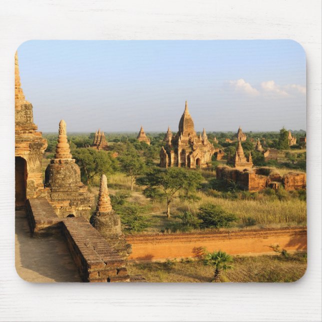 Asien, Myanmar (Burma), Bagan (Pagan). Diverse Musmatta (Framsidan)
