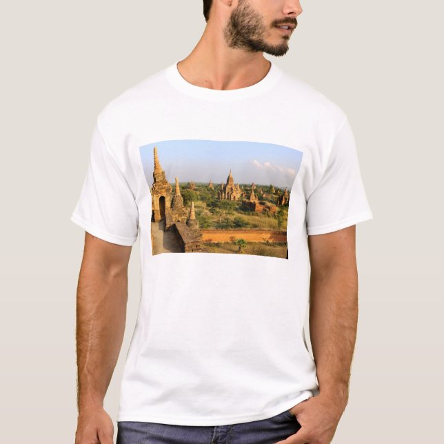 Asien, Myanmar (Burma), Bagan (Pagan). Diverse T Shirt (Framsida)
