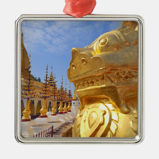 Asien, Myanmar (Burma), Bagan (Pagan). Shwe 4 Julgransprydnad Metall (Framsidan)