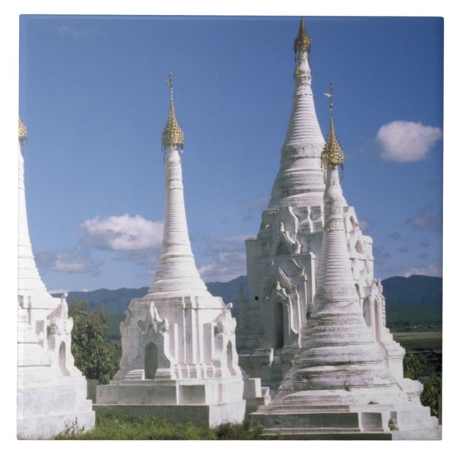 Asien, Myanmar, Inle Lake. Pagoder. 2 Kakelplatta (Framsidan)