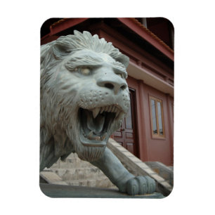 Asien, Vietnam. Lejonskulptur vid Chau Doc Magnet