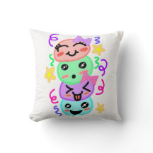 Asinats Emoji Stack-signerad Kudd - Dekorativt Kas