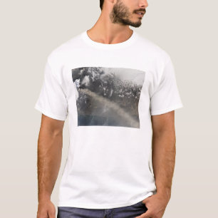 Askaen och ånga fortsätter att bölja tee shirt