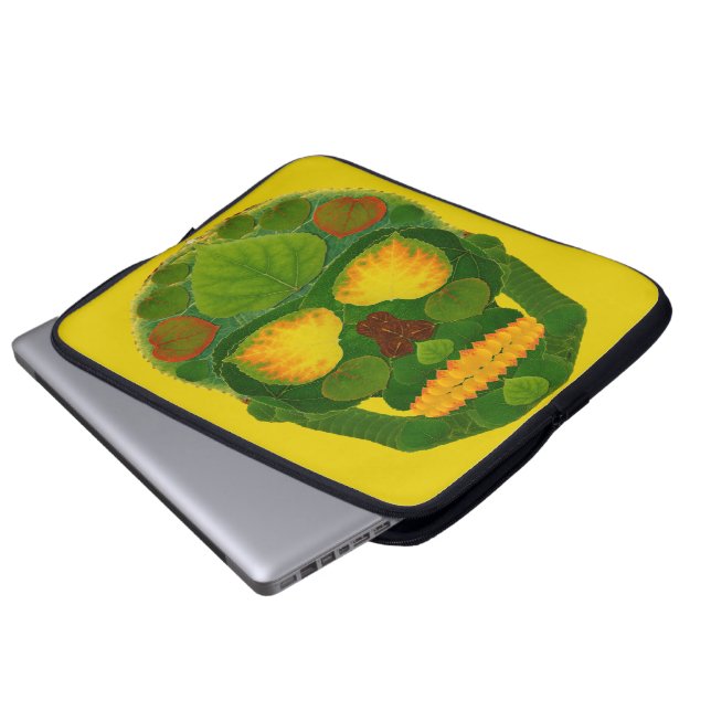 Aspen Löv Skull 9 Laptop Sleeve (Framre botten)