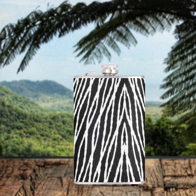 Aspfalts kordrar fickplunta (This bold, Abstract pattern, reminds you of the fabric designs, of African cloth!)