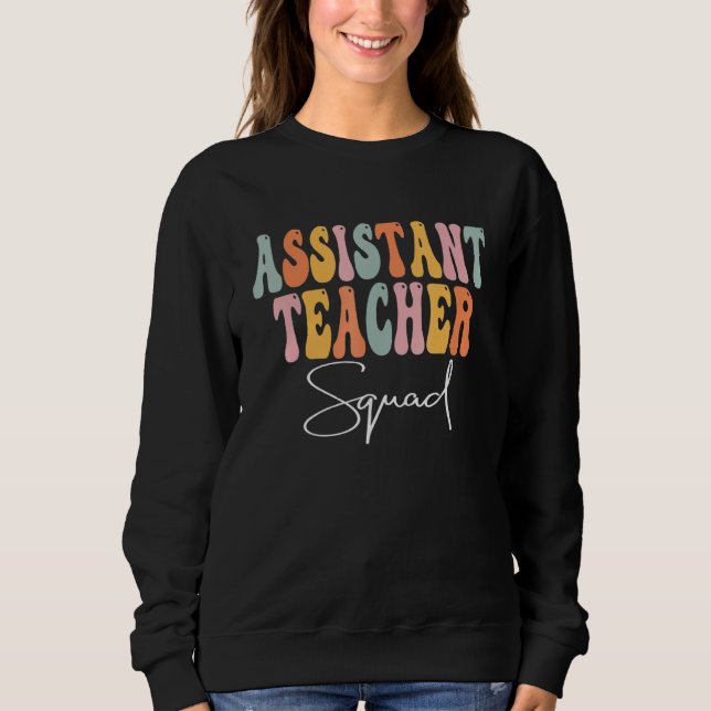 Assistant Teacher Squad Retro Groovy First Day Of  T Shirt (Framsida)