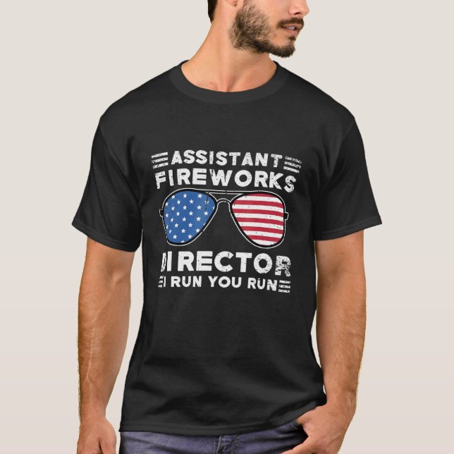 Assistent Fireworks Director I Springa You Springa T Shirt (Framsida)