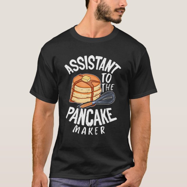 Assistent till pancake Maker Pancake Day T Shirt (Framsida)
