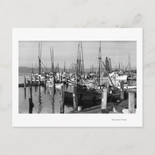 Astoria, Oregon Waterfront View of Fishing Fleet Vykort