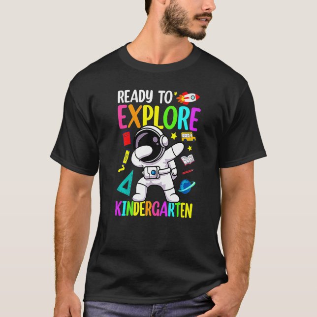 Astronaut Back to school Redo to Explore Kinderg T Shirt (Framsida)