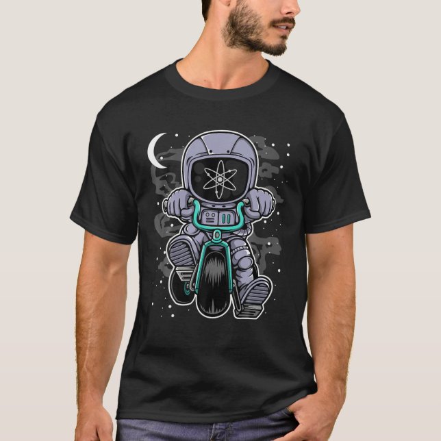 Astronaut Cosmos ATOM Coin to Måne Crypto Toke T Shirt (Framsida)
