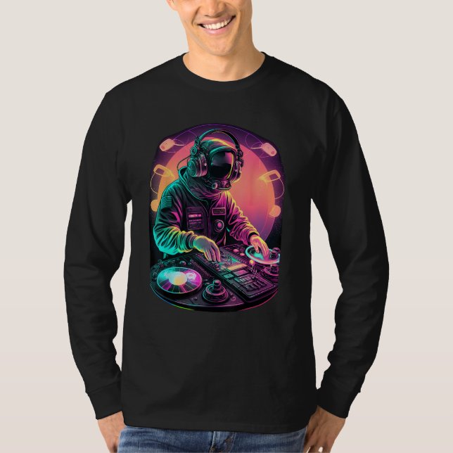 Astronaut DJ, DJing in Space, EDM cool Graphic T Shirt (Framsida)