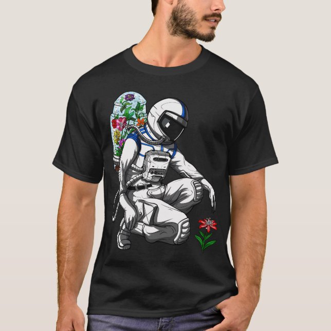 Astronaut Environmentalist T Shirt (Framsida)