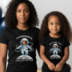 Astronaut Födelsedagsfest 1:a Resan runt Solen T Shirt