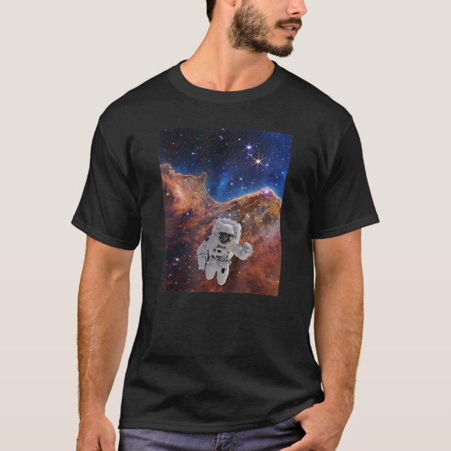 Astronaut i Cosmic Cliffs Webb Space Telescope JW T Shirt (Framsida)