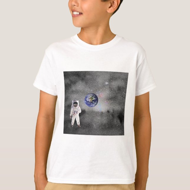 Astronaut i Rymden på planetjorden T Shirt (Framsida)