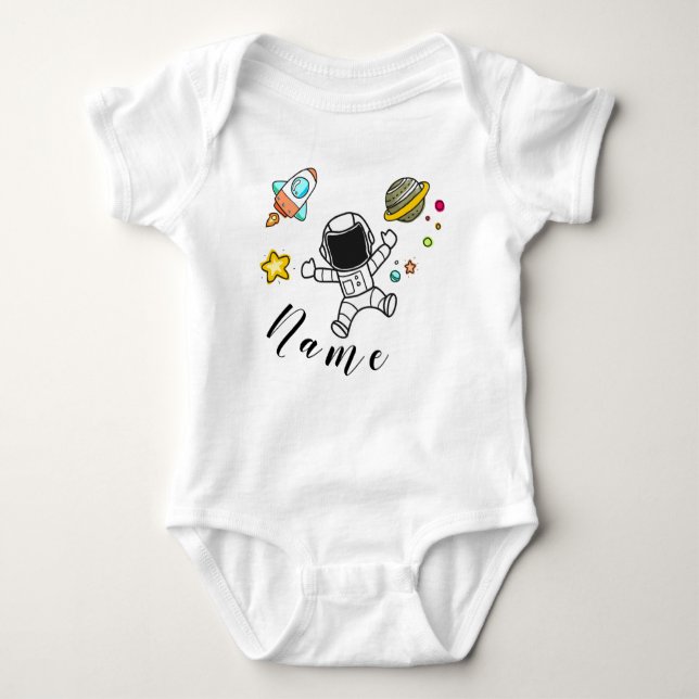 Astronaut in space with babies name t shirt (Framsida)