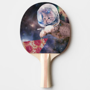 Astronaut-kattjakt på ett pizzasuccat pingisracket