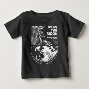 Astronaut klipper månens gräsmatta – Roligt rymdun T Shirt