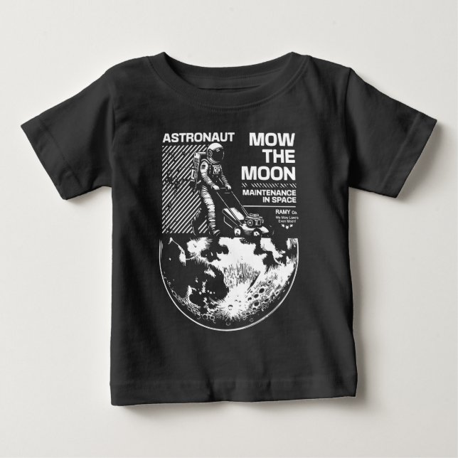 Astronaut klipper månens gräsmatta – Roligt rymdun T Shirt (Framsida)