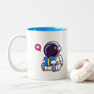 Astronaut läser söta barn i bok Två-Tonad mugg