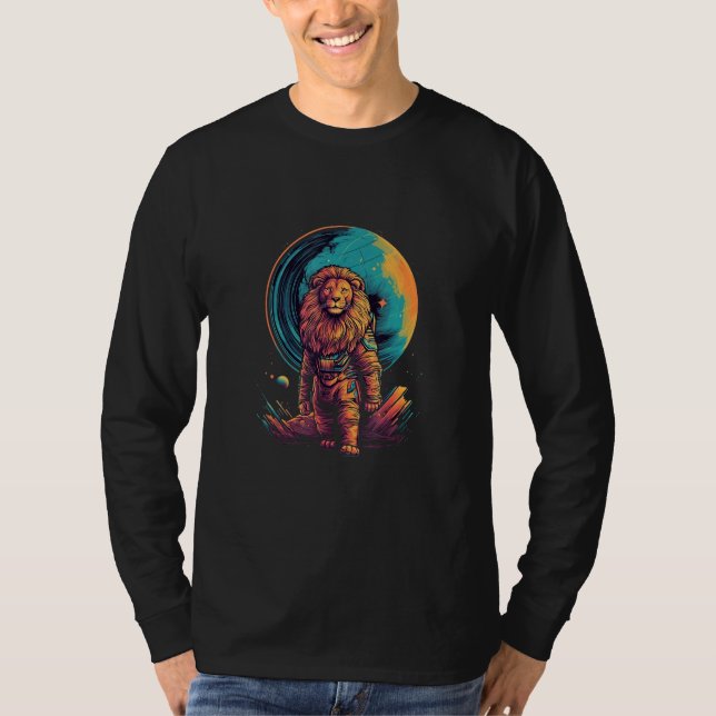 Astronaut Lion Space Moon Cosmonaut Futuristic Ret T Shirt (Framsida)