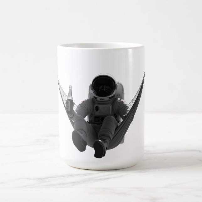 Astronaut med öl på hängmatta kaffemugg (Center)