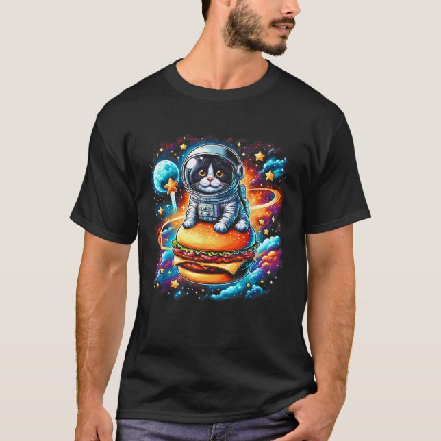 Astronaut med ostburgerfunna konfektioner för t shirt (Framsida)