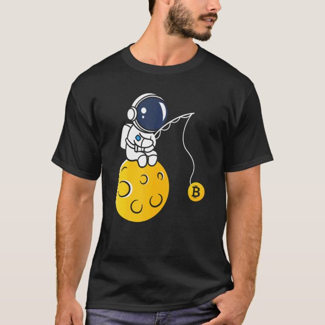 Astronaut Moon Fishing BTC Crypto Cryptocurrency B T Shirt (Framsida)