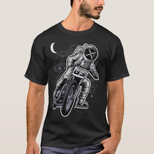 Astronaut Motorcycle Ripple XRP Coin to Måne Cr T Shirt (Framsida)
