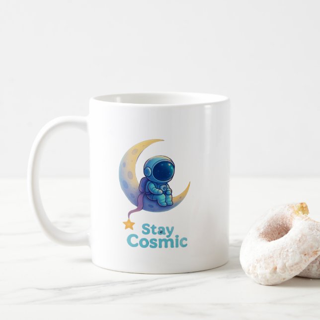 Astronaut on Moon Mug – Stay Cosmic Space Gift Kaffemugg (Med munk)