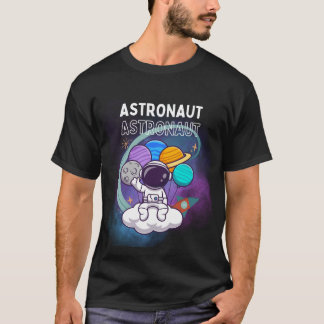 Astronaut på ett moln med planetballonger t shirt