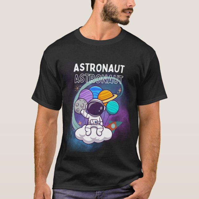 Astronaut på ett moln med planetballonger t shirt (Framsida)