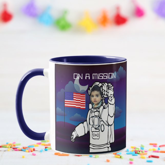Astronaut på Måne Rymden Boy Birthday Mugg (Skapare uppladdad)