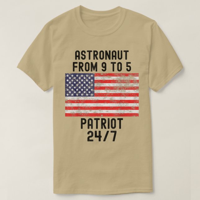 Astronaut Patriot Patriotic 4:e juli USA flagga T Shirt (Design framsida)
