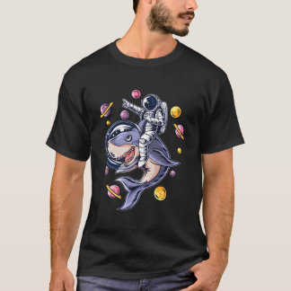 Astronaut Riding Shark i Rymden födelsedagsgiva T Shirt