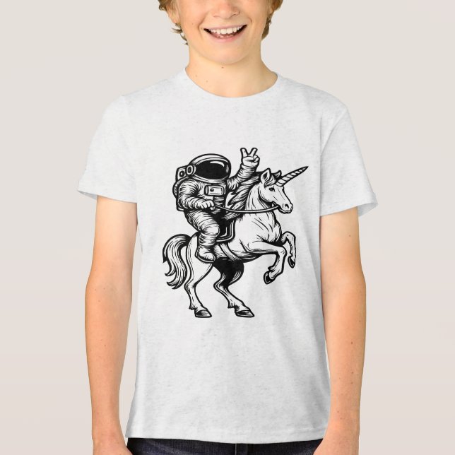 Astronaut Ridning Enhörning  T Shirt (Framsida)