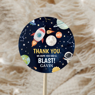 Astronaut Rymden Blast Off Födelsedagsfest Runt Klistermärke