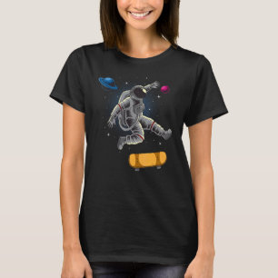 Astronaut Skateboarding in Space between Planets M T Shirt