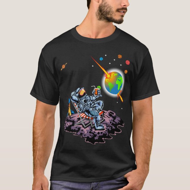 Astronaut slappna av vid måne t shirt (Framsida)