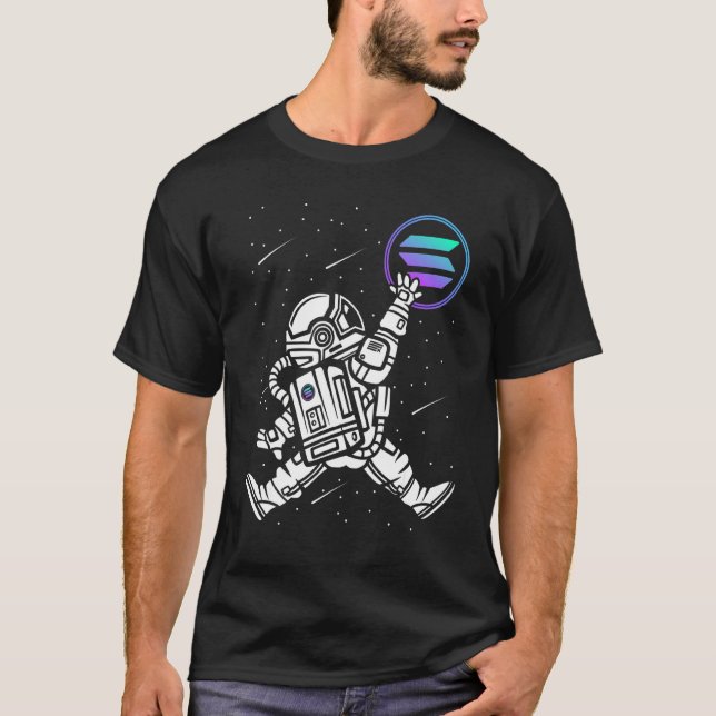 Astronaut Solana Coin Crypto Token Cryptocurrency T Shirt (Framsida)