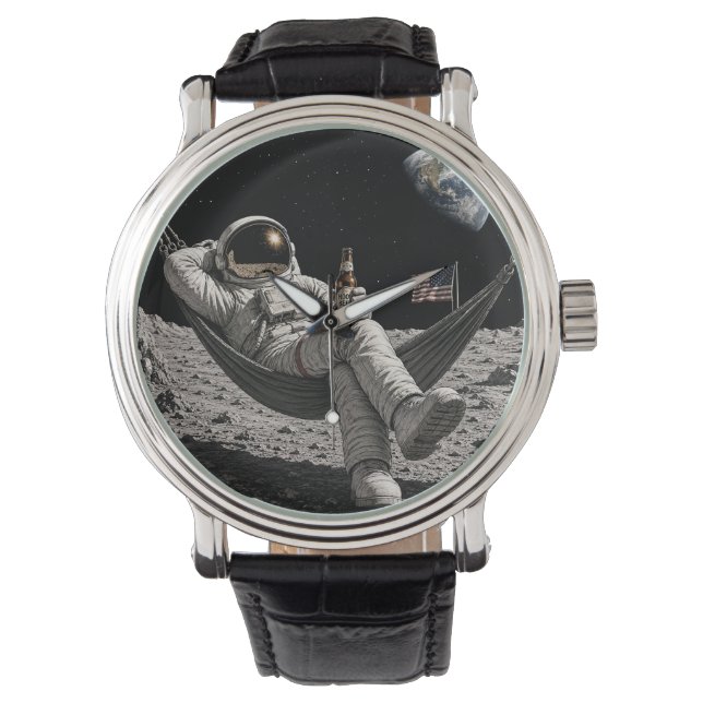 Astronaut som chillar med öl på månen armbandsur (Framsida)