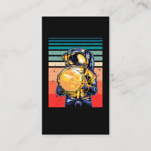 Astronaut som håller Måne Retro Cosmic Visitkort