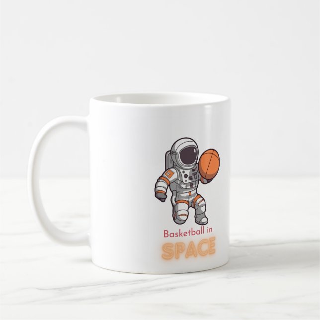 Astronaut spelar basketboll i Space Mugg (Vänster)