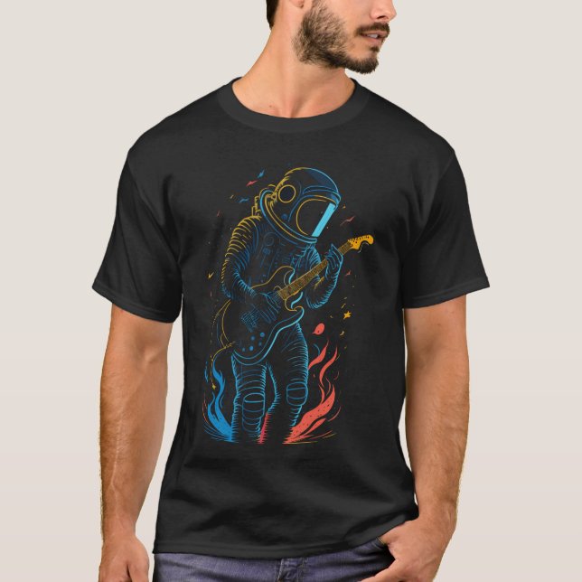 Astronaut spelar gitarr i rymden för astronomi och t shirt (Framsida)