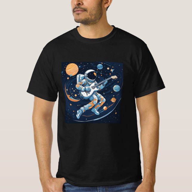Astronaut spelar gitarr i rymden t shirt (Framsida)