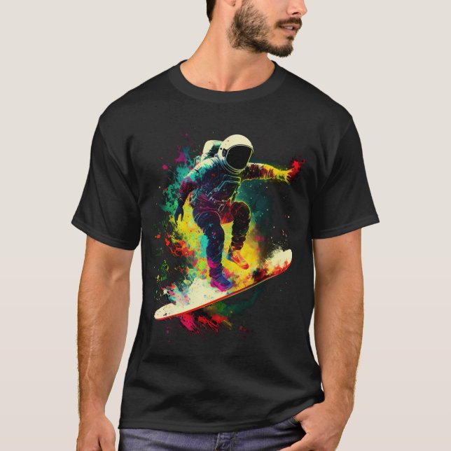 Astronaut Surfing in Space T Shirt (Framsida)
