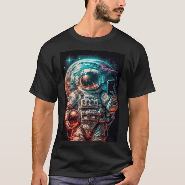 Astronaut tar en självfie t shirt (Framsida)