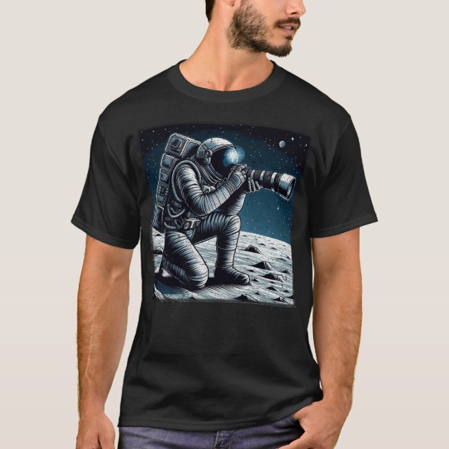 Astronaut tar foton på Måne T Shirt (Framsida)