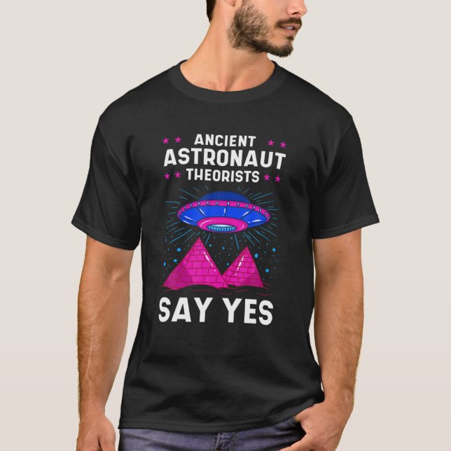Astronaut Theorist säger ja, egyptisk T Shirt (Framsida)